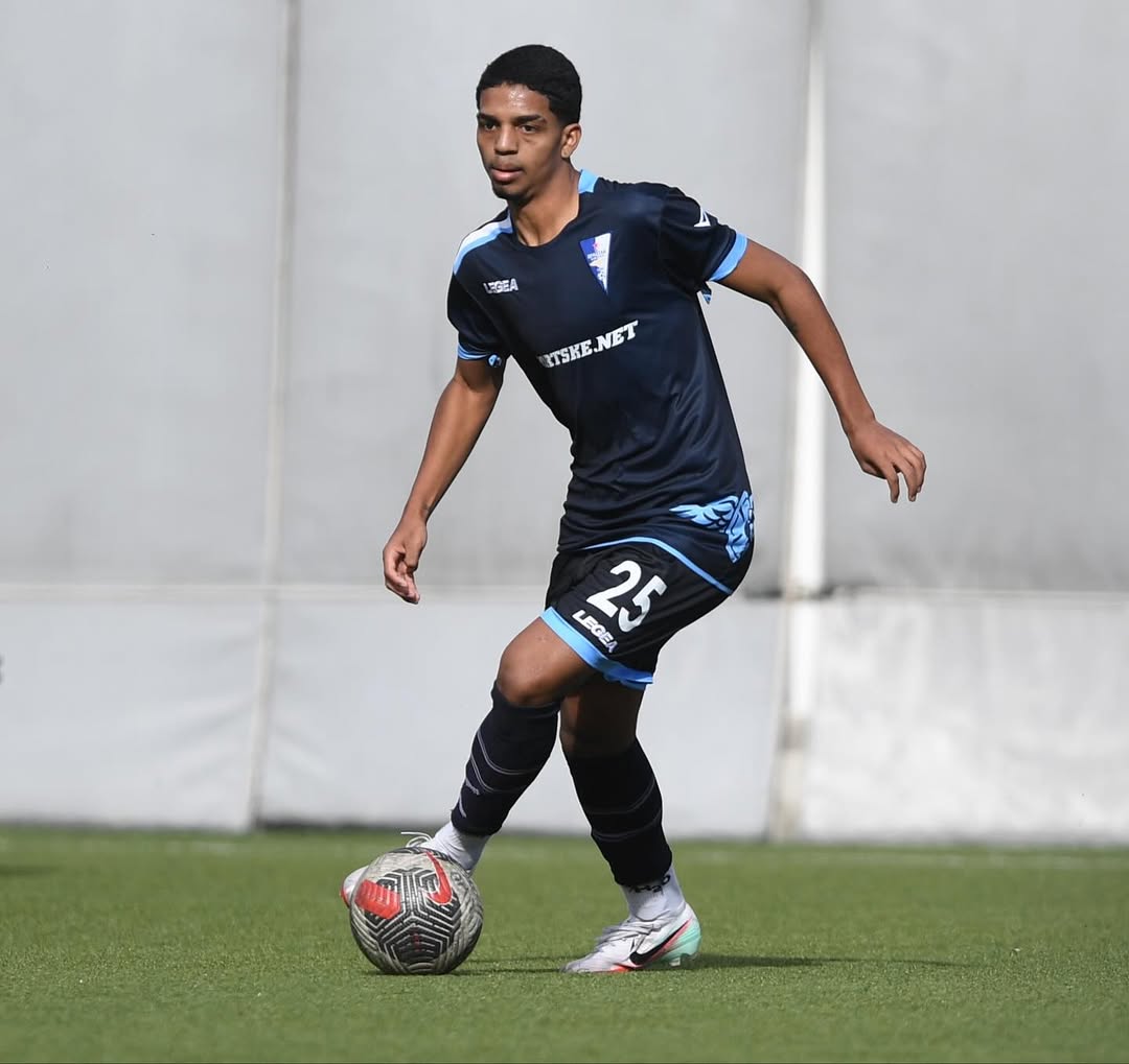  Iury Maiki Monteiro Abreu - Meia Central