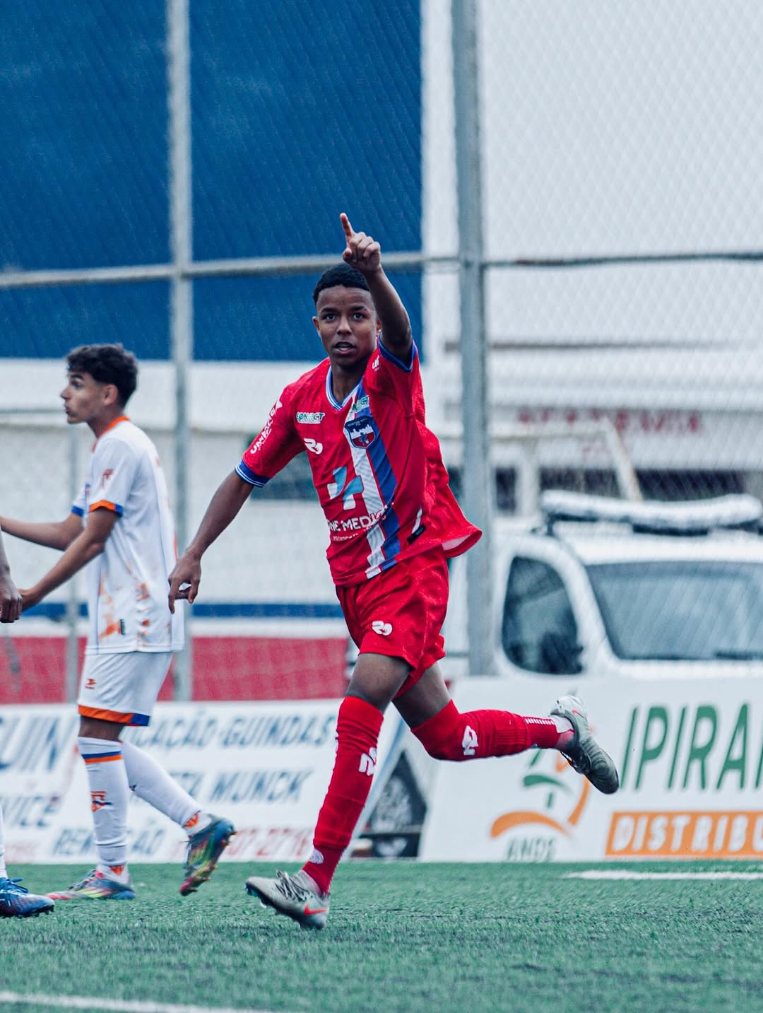 Luigi Ramos Clementino - Ala Direito